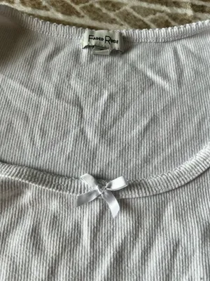 white bow short thumbnail 2