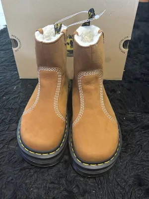 DR MARTENS Zebzag Rigger WL leather fur boots booties shoes women’s 7 new thumbnail 2