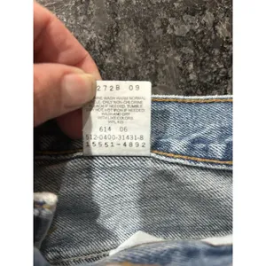 VTG Levis Jeans Womens 10 MIS Blue 550 Relaxed Tapered Mom Made in USA Y2K Denim thumbnail 4