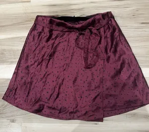 Abercrombie and Fitch Maroon Polka Dot Satin Wrapped Mini Skirt Women’s Small thumbnail 1