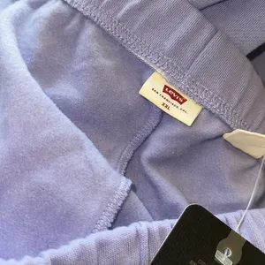 NWT Levi's Graphic Minimal Taping Laundry Sweat Pants Lilac XXL thumbnail 10