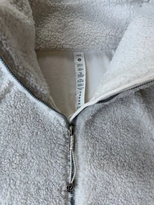 RARE Lululemon Sherpa Zip Up Jacket XS/S thumbnail 3