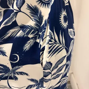 Melrose and Market Blue White Tropical Print Smocked Puff Sleeve Midi Dress Sz M thumbnail 3