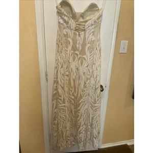 Love & Lemonade - Prom, Bridesmade or Mother of the Bride Dress Size XL thumbnail 3