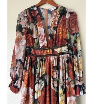 L'Atiste Burnt Orange Floral Semi Sheer Deep V Maxi Dress Size Small thumbnail 4