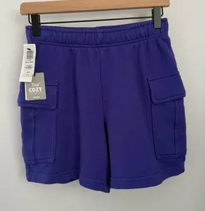 Aritzia TNA XS NEW Cozy‎ Fleece Cargo Shorts Electric Purple Comfy Lounge thumbnail 1