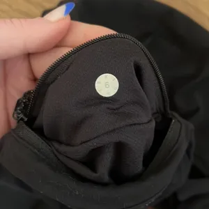Lululemon Inspire cropped leggings! thumbnail 4