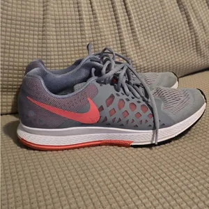 Nike Kids Light Blue and Pink Sneakers thumbnail 2