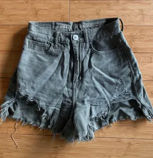 Shorts thumbnail 1