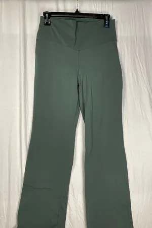 Old Navy Active Slim Bootcut Leggings High-Rise thumbnail 1