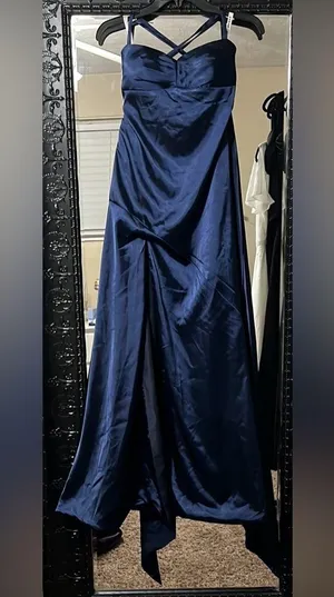 Blue Ruched Backless Spaghetti Strap Gown Size 6 thumbnail 1