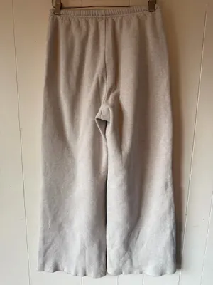Aritzia Cozy Fleece Mega Flutter Sweatpants Heather Cloud White XS thumbnail 6