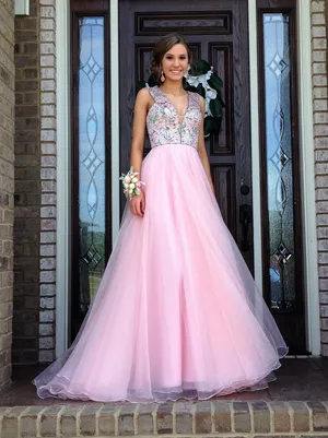 Prom Dress thumbnail 1
