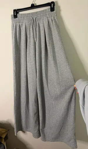 SheIn Women’s Gray Wide-Leg Sweatpants thumbnail 1