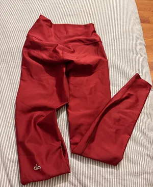Alo Yoga Leggings thumbnail 1