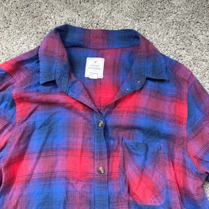 American Eagle Vintage Boyfriend Blue Red Plaid Flannel Shirt Size Medium thumbnail 2