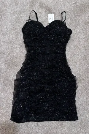 Black Dress thumbnail 1