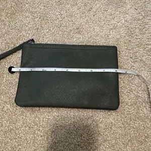Lululemon All Day Tote and Small Pouch Dark Olive thumbnail 16