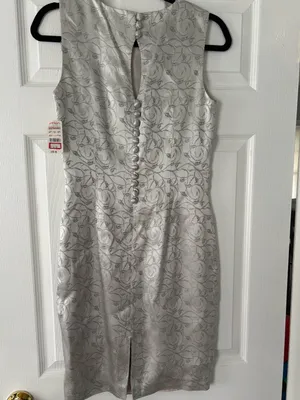 NWT Vintage Maggy London Silver Floral Jacquard Cocktail Sheath Dress Size 4 thumbnail 5