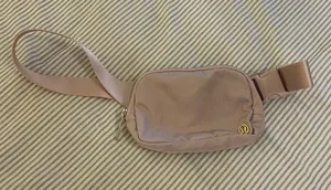 Lululemon Belt Bag thumbnail 1