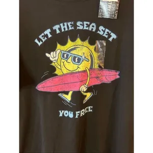 Chemistry "Let the Sea Set You Free" Adult T Shirt NWT Size Large (5537) thumbnail 2