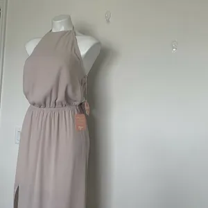 NEW Show ME YOUR MUMU off back HALTER maxi DRESS SMALL BEIGE bridesmaid thumbnail 4