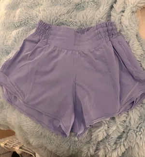 Lululemon Shorts Hotty Hot thumbnail 1