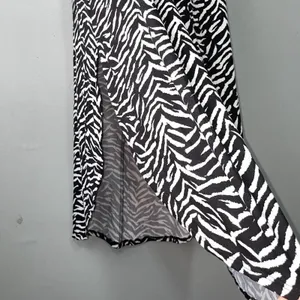 Ninexis Womens Size Medium Zebra Print Knit Maxi Slit Skirt Resortwear Mobwife thumbnail 6