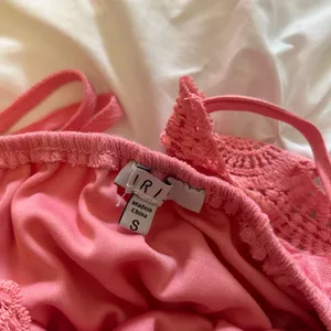 Pink flowy dress thumbnail 3