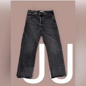 Great condition‎ Levi's
Ribcage Straight Ankle Jeans thumbnail 3