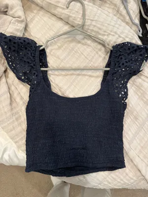 H&M Top thumbnail 1