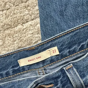 LEVIS BAGGY DAD JEAN thumbnail 3