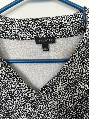 Talbots Black White Animal Print Dressy Knit Top Pullover L thumbnail 2