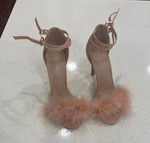 Pink feathered heels Size 7 thumbnail 1