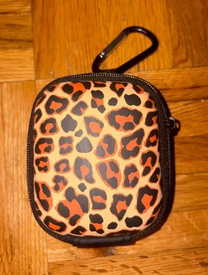 Leopard Print AirPods Earbud Hard Shell Carrying Case w/ Carabiner thumbnail 1