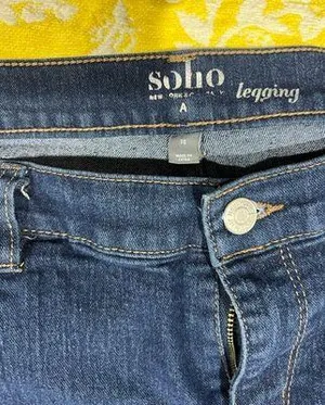Soho Legging Jeans thumbnail 2