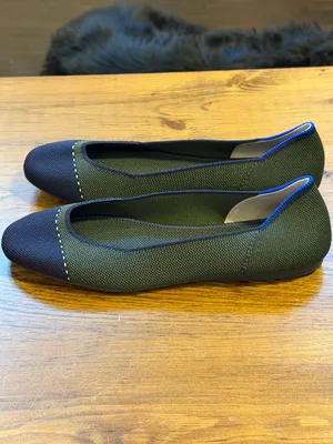 Rothy’s The Flat Highland Captoe NWOB Olive Navy Washable Flats Size 9 thumbnail 7