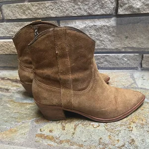 Dolce Vita Solow Suede Pointed Toe Cowboy Western Boots Suede Brown Tan 7.5 thumbnail 2