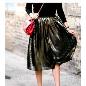 Trouve Metallic Black‎ Gold Shimmer Pleated Maxi Skirt Womens Size XS thumbnail 3