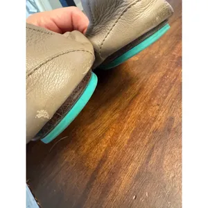Tieks taupe slip on foldable flats women's size 9- see desciption thumbnail 6