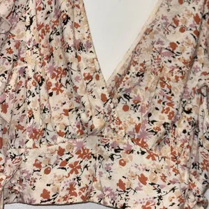 Free People Pretty Daze Floral Crop Top Ivory Wrap Tie XL NWOT thumbnail 4