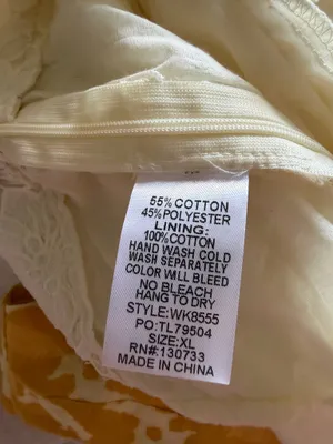 Umgee Off White Lace Pleated Shorts thumbnail 7