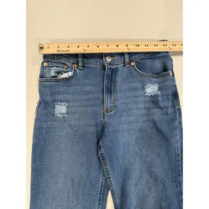 Levis Low Pro Straight Jean Women 27" Raw Hem Travel Vacation Stretch Distressed thumbnail 4