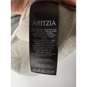 Aritzia Sweatfleece Boyfriend Fit Short Sleeve Sweatshirt Heather Grey Large thumbnail 4