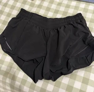 Lululemon Hotty Hot Shorts 2.5" thumbnail 1