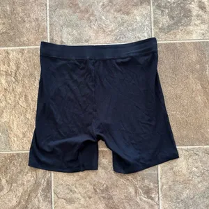 Skims Soft Lounge Boxer Onyx Size Small thumbnail 6