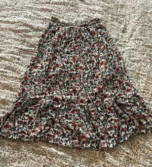 Speechless Floral midi skirt  thumbnail 1