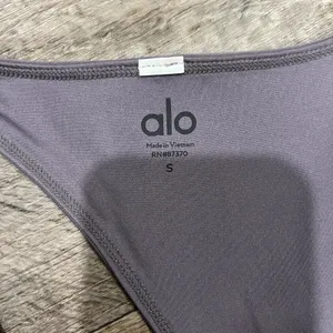 ALO Yoga Bodysuit Lilac Airlift Barre Sleeveless Women's Athletic S thumbnail 6