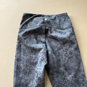 YOGALICIOUS LUX Printed High Rise Leggings thumbnail 5