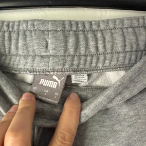 Puma Women's Gray Sweatpants Joggers Size L Logo Drawstring‎ Cuffed Athletic thumbnail 4